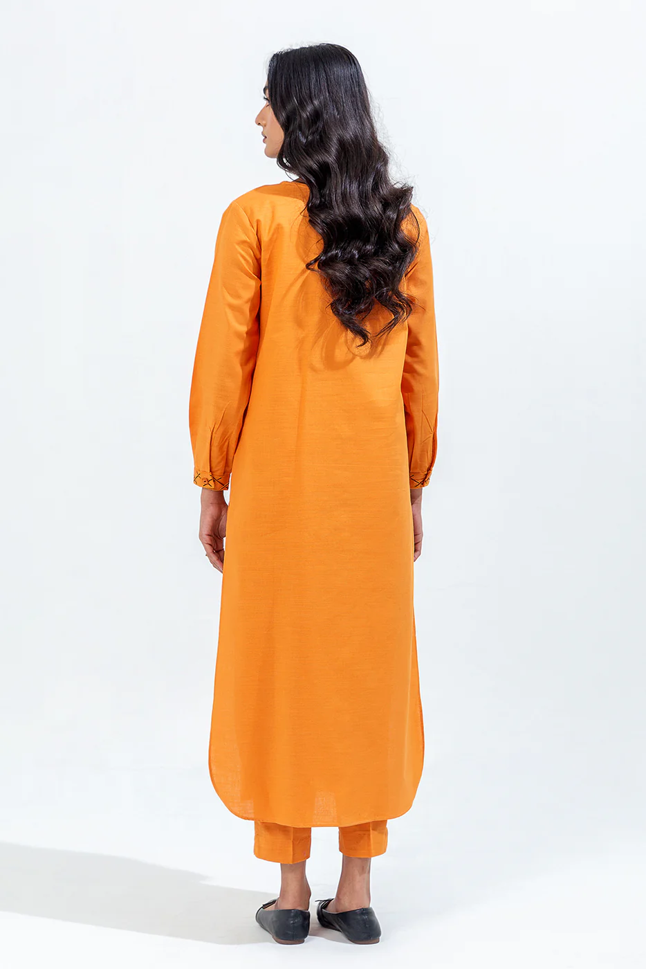 2 PIECE EMBROIDERED KHADDAR SUIT (PRET) - Image 3