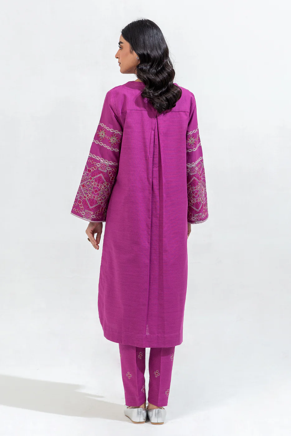 2 PIECE EMBROIDERED KHADDAR SUIT (PRET) - Image 6