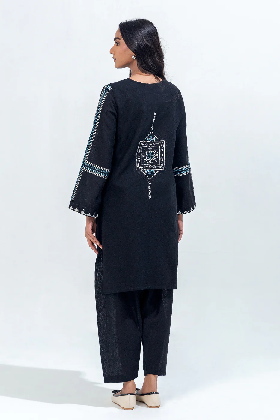 2 PIECE EMBROIDERED KHADDAR JACQUARD SUIT (PRET) - Image 3