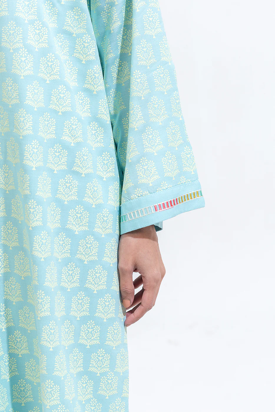 2 PIECE PRINTED VISCOSE SUIT (PRET) - Image 5