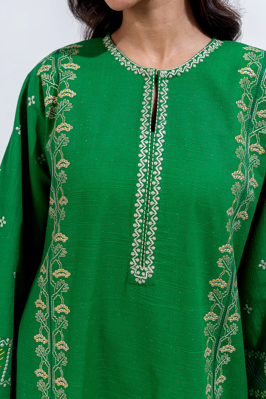 2 PIECE EMBROIDERED KHADDAR SUIT (PRET) - Image 5