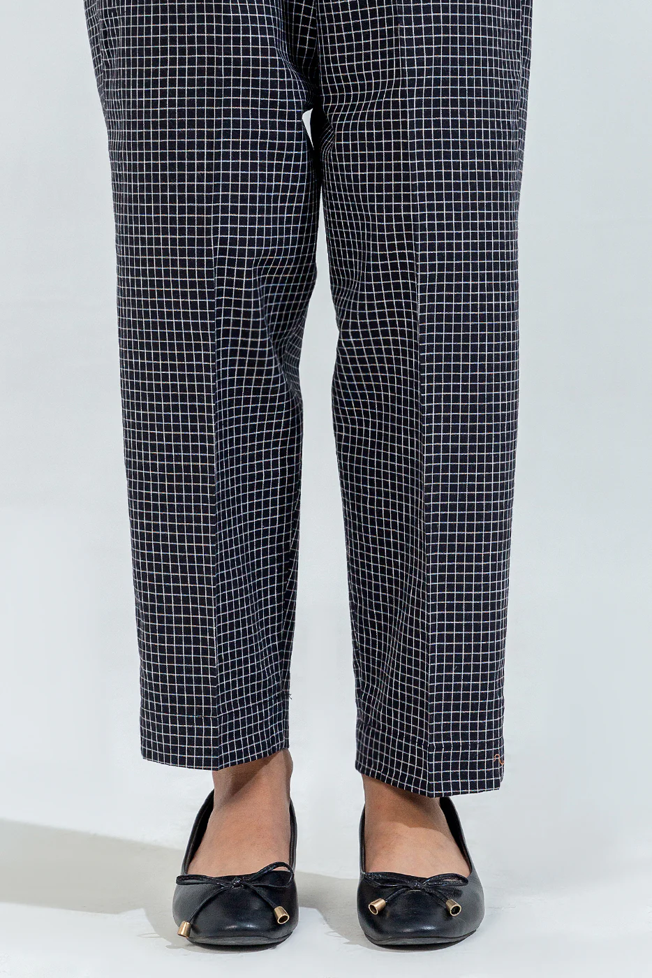 2 PIECE EMBROIDERED JACQUARD SUIT (PRET) - Image 5