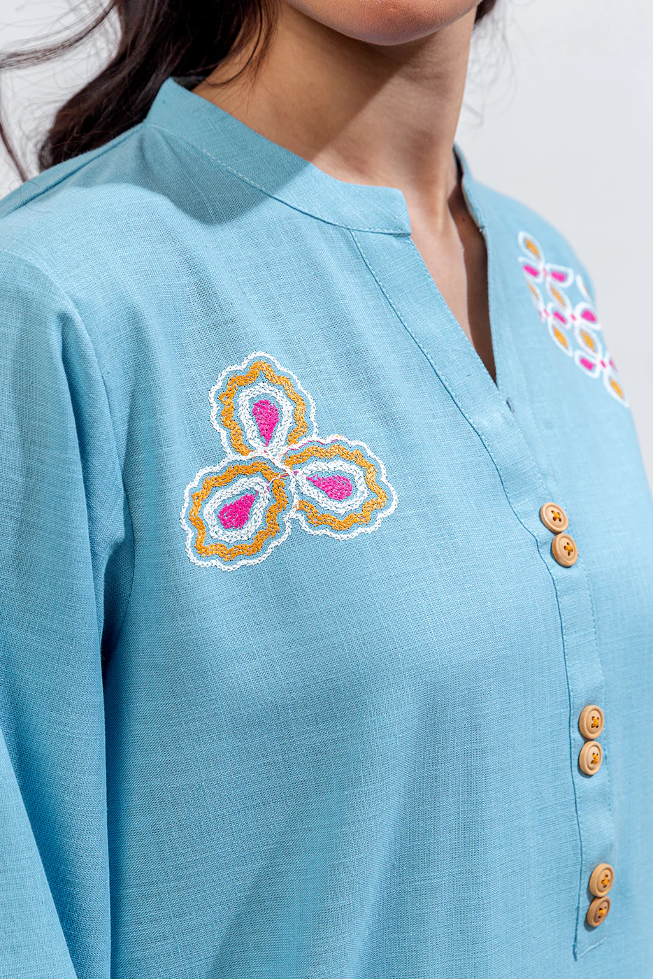 2 PIECE EMBROIDERED KHADDAR SUIT (PRET) - Image 4