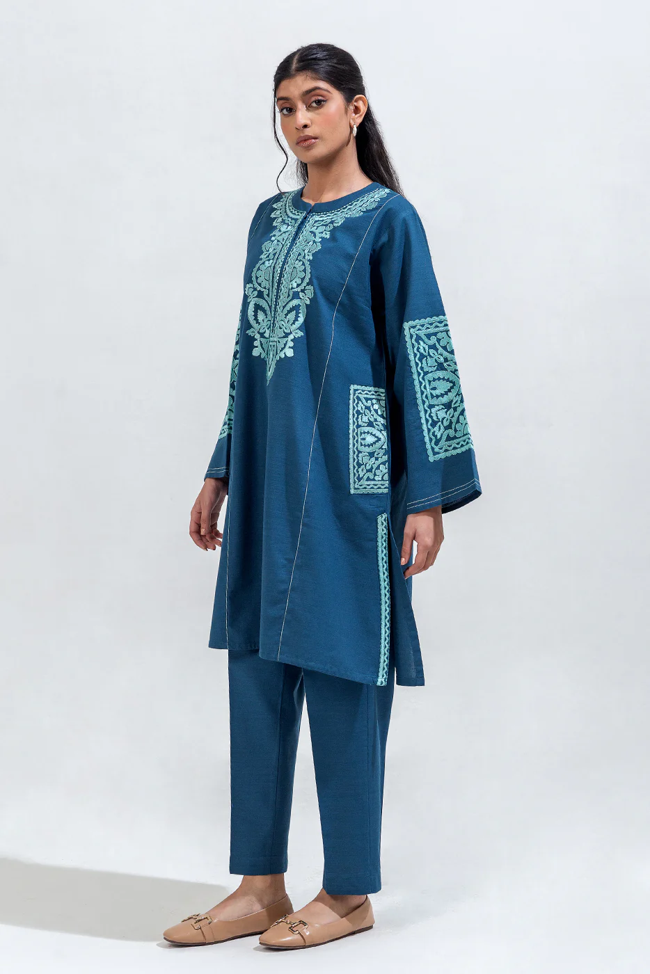 2 PIECE EMBROIDERED KHADDAR SUIT (PRET) - Image 3