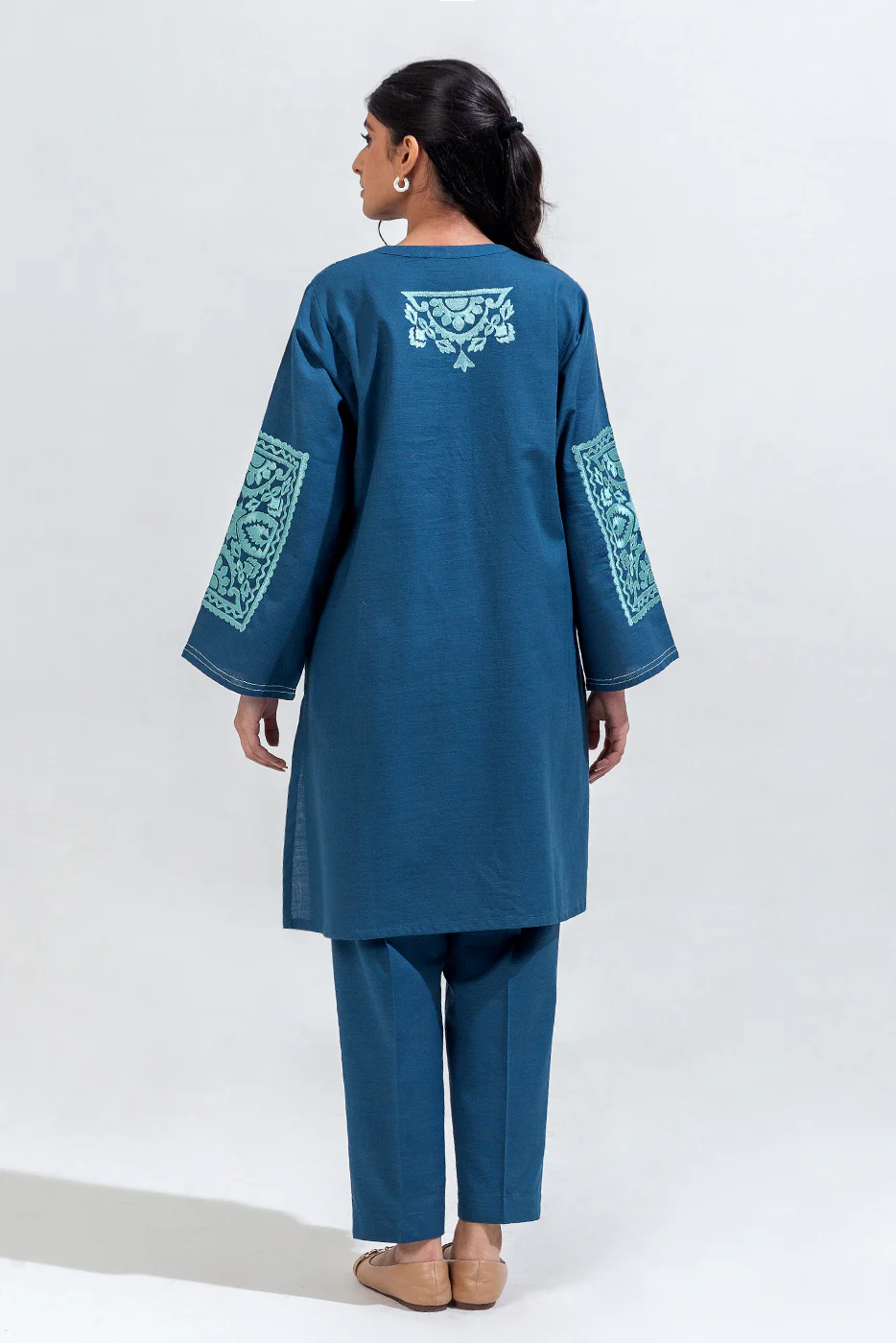 2 PIECE EMBROIDERED KHADDAR SUIT (PRET) - Image 4