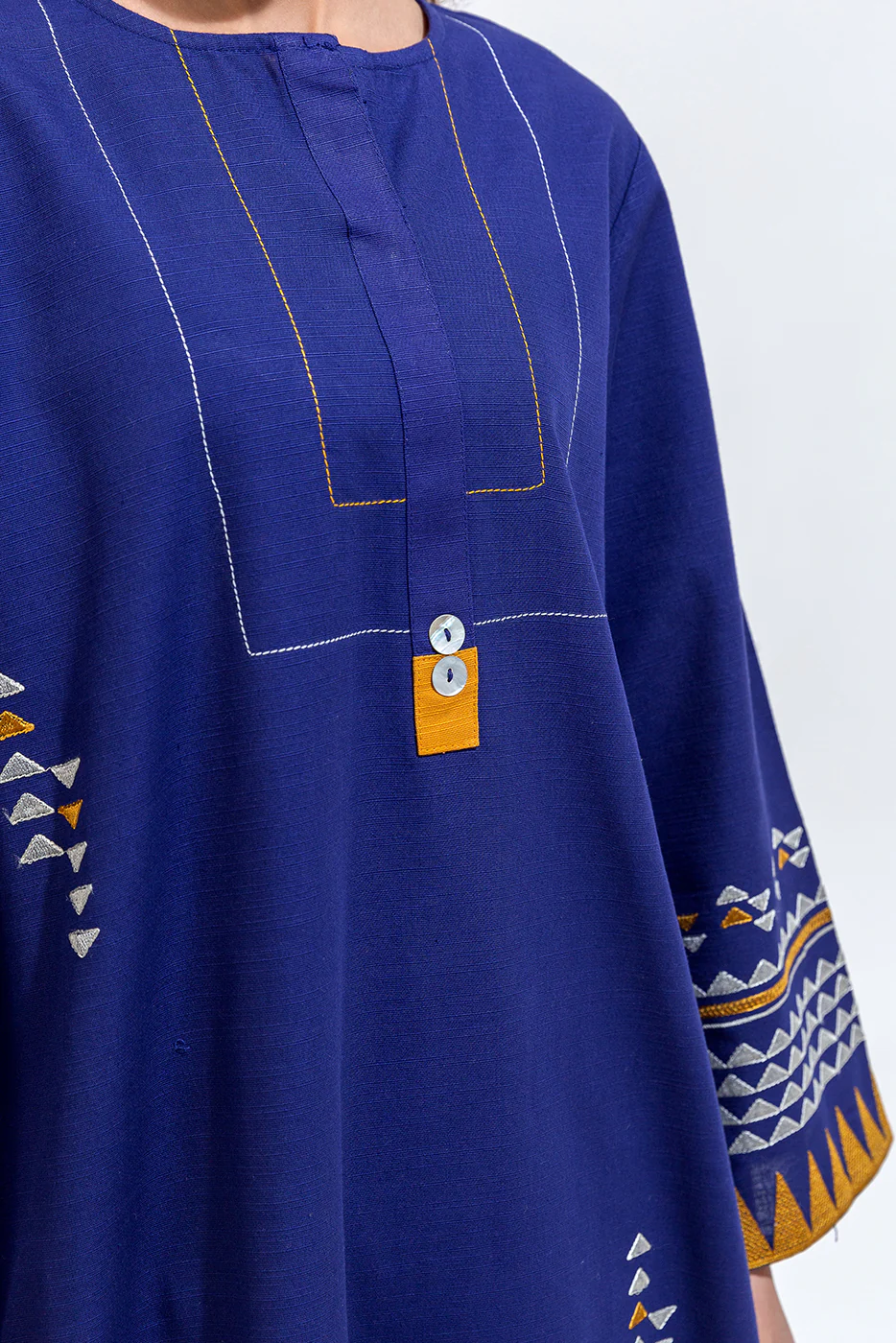 2 PIECE EMBROIDERED KHADDAR SUIT (PRET) - Image 4