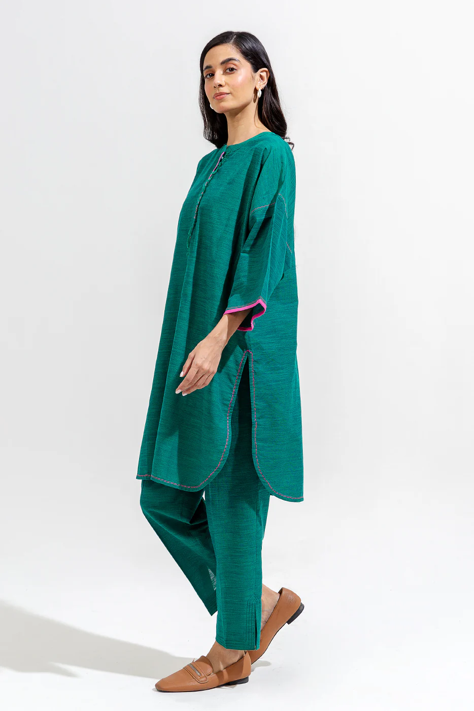 2 PIECE BASIC KHADDAR SUIT (PRET) - Image 4