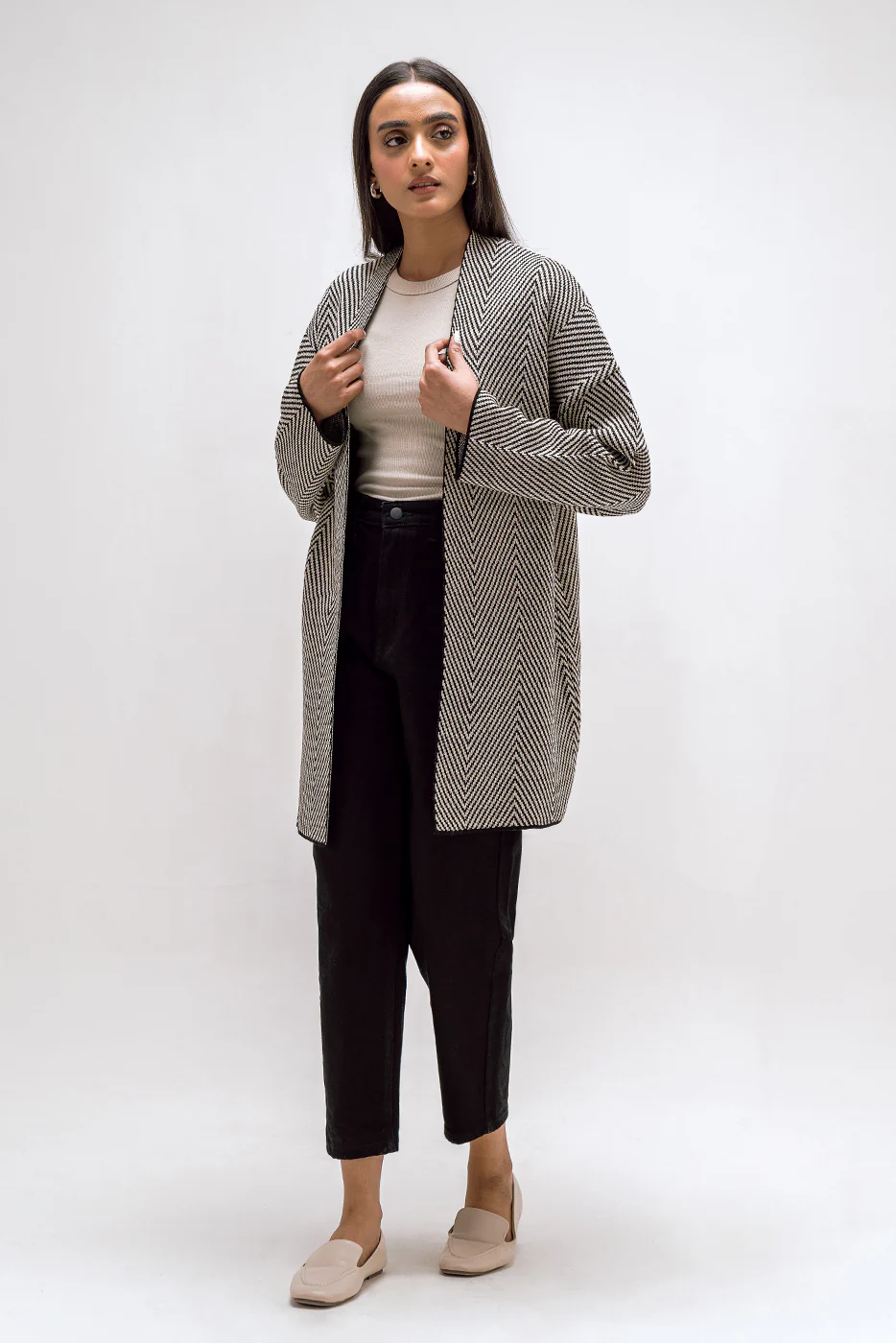 HERRINGBONE SHRUG - Image 3