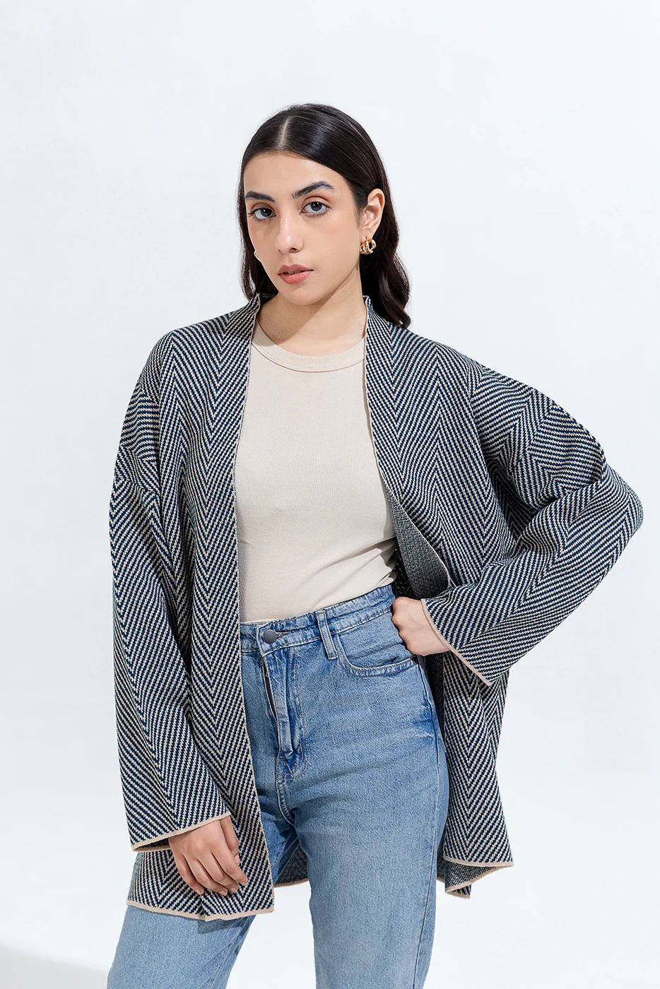 HERRINGBONE SHRUG - Image 2