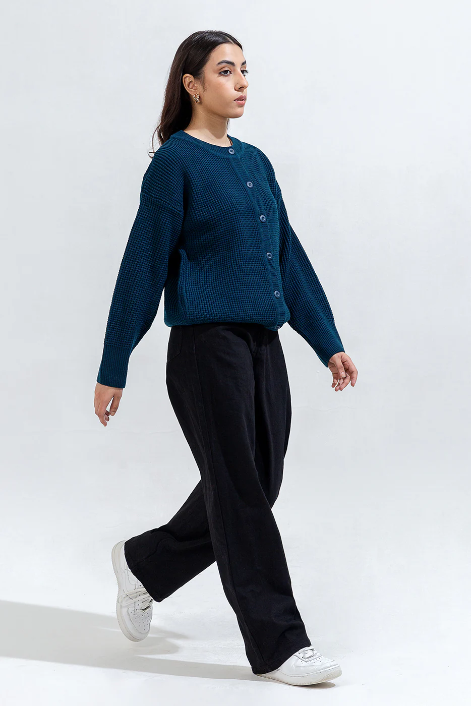 KNITTED CREW NECK CARDIGAN - Image 4