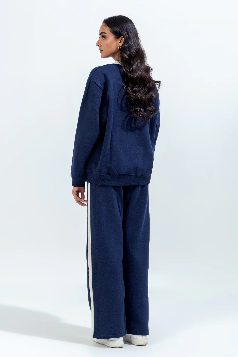 GRAPHIC SWEATSHIRT - Image 4
