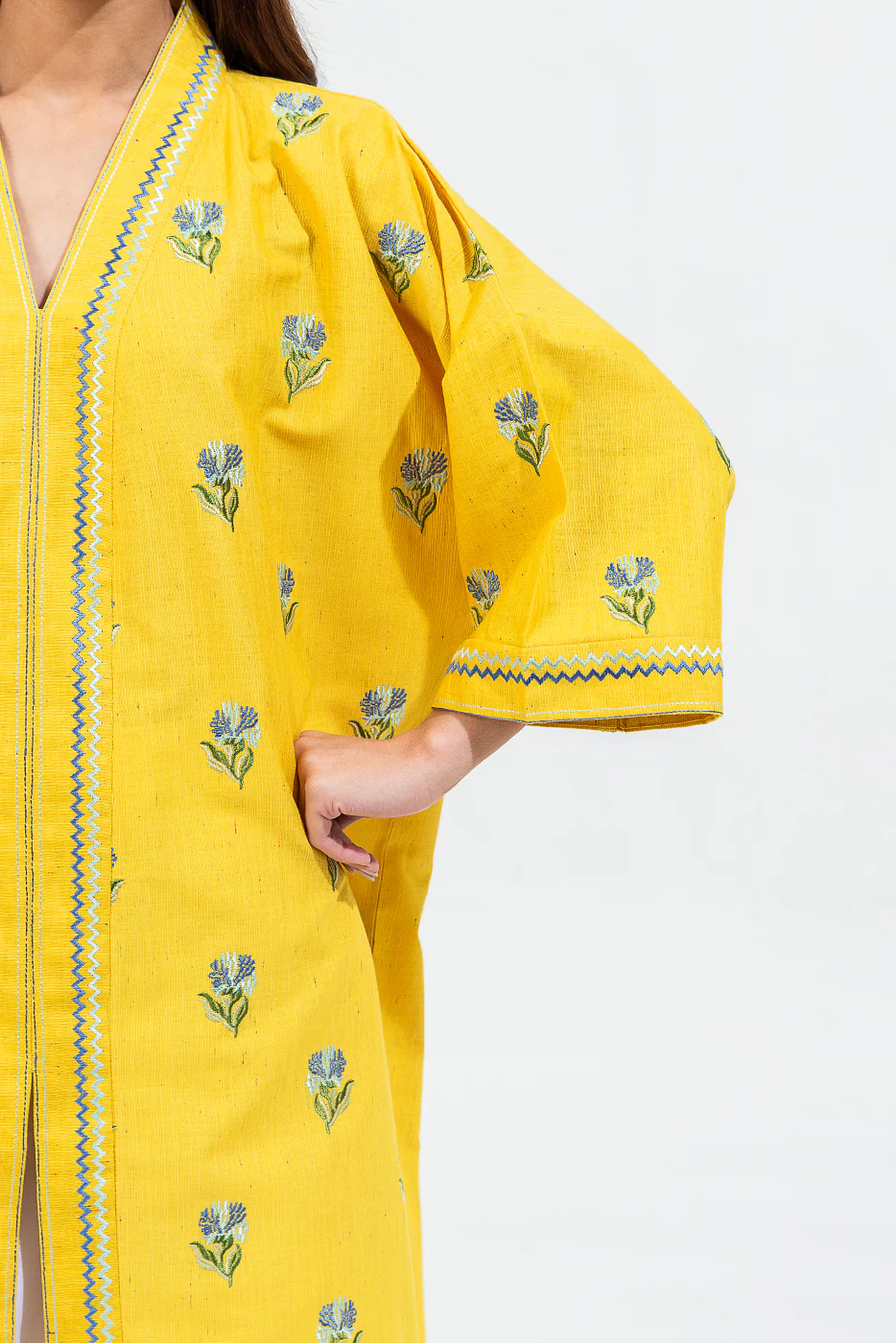 EMBROIDERED KHADDAR SHIRT (PRET) - Image 5