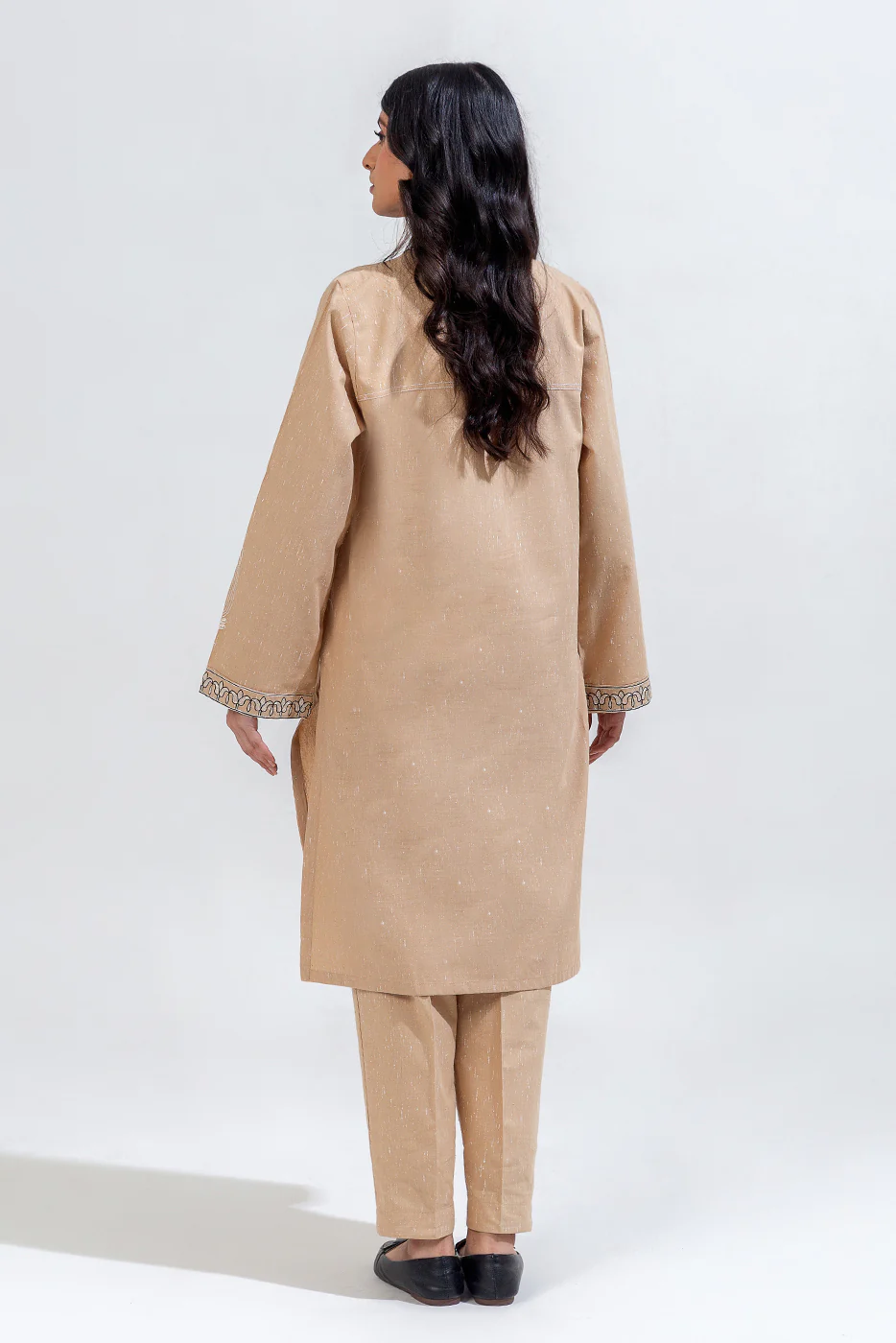 2 PIECE EMBROIDERED KHADDAR SUIT (PRET) - Image 5