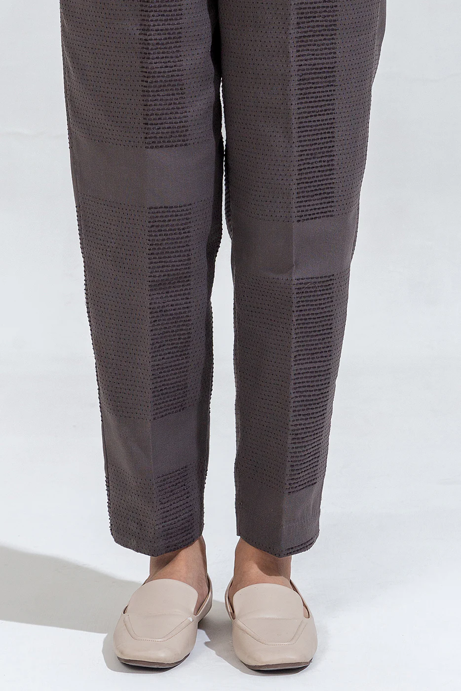 2 PIECE EMBROIDERED YARN DYED SUIT (PRET) - Image 6