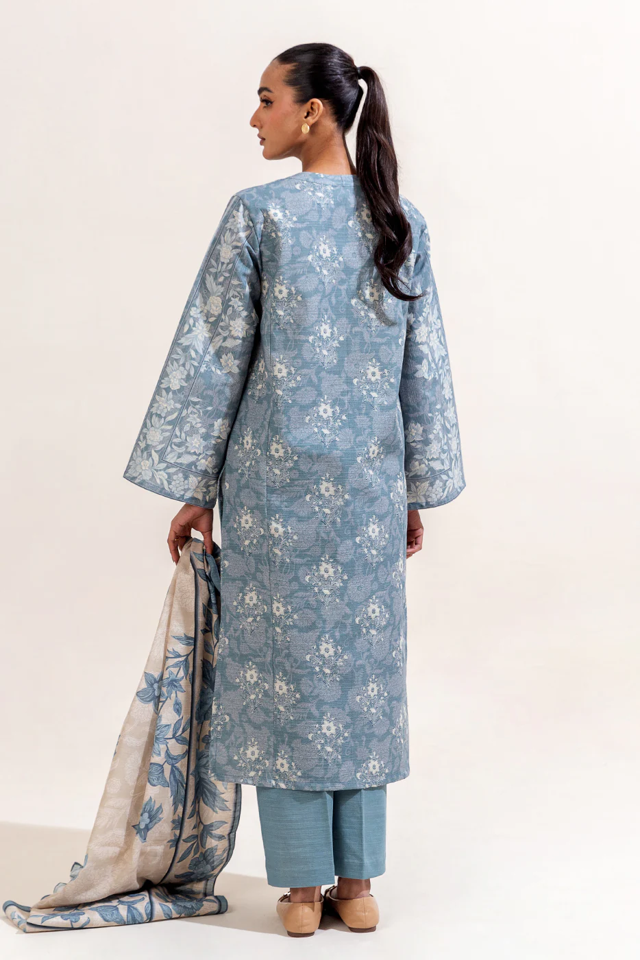 3 PIECE PRINTED KHADDAR SUIT-ARONA FLOW (UNSTITCHED) - Image 4