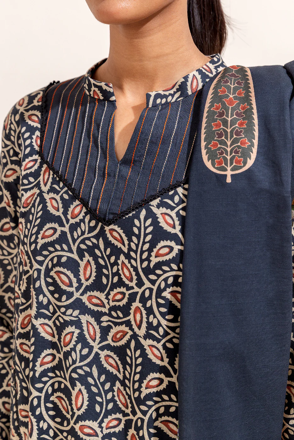 3 PIECE PRINTED KHADDAR SUIT-TRIBAL HALE (UNSTITCHED) - Image 6