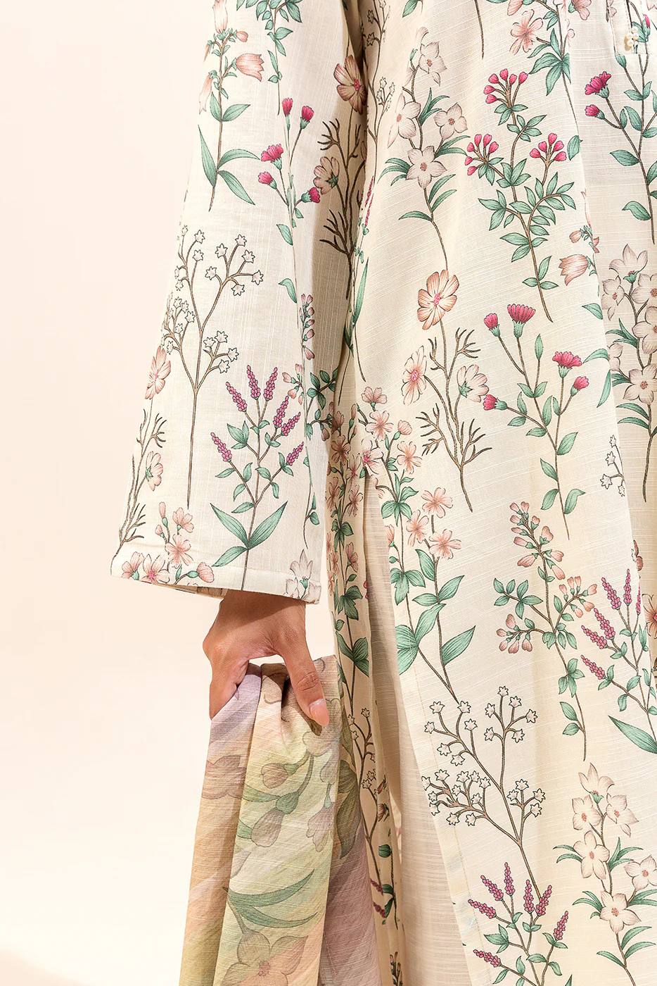 3 PIECE PRINTED KHADDAR SUIT-SAND BLOOM (UNSTITCHED) - Image 7