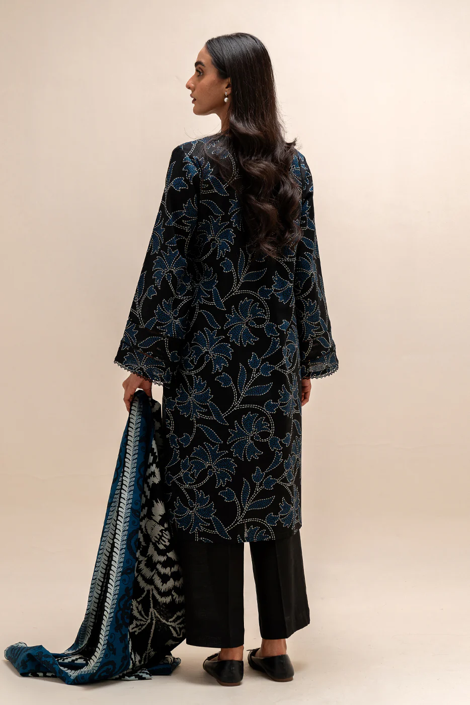 3 PIECE PRINTED KHADDAR SUIT-CEDAR STITCH (UNSTITCHED) - Image 3