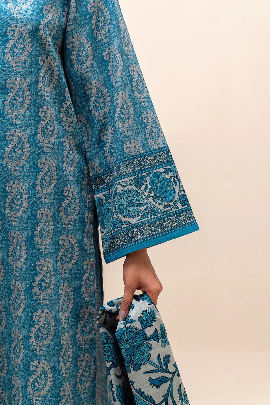 3 PIECE PRINTED KHADDAR SUIT-PAISLEY DUST (UNSTITCHED) - Image 5