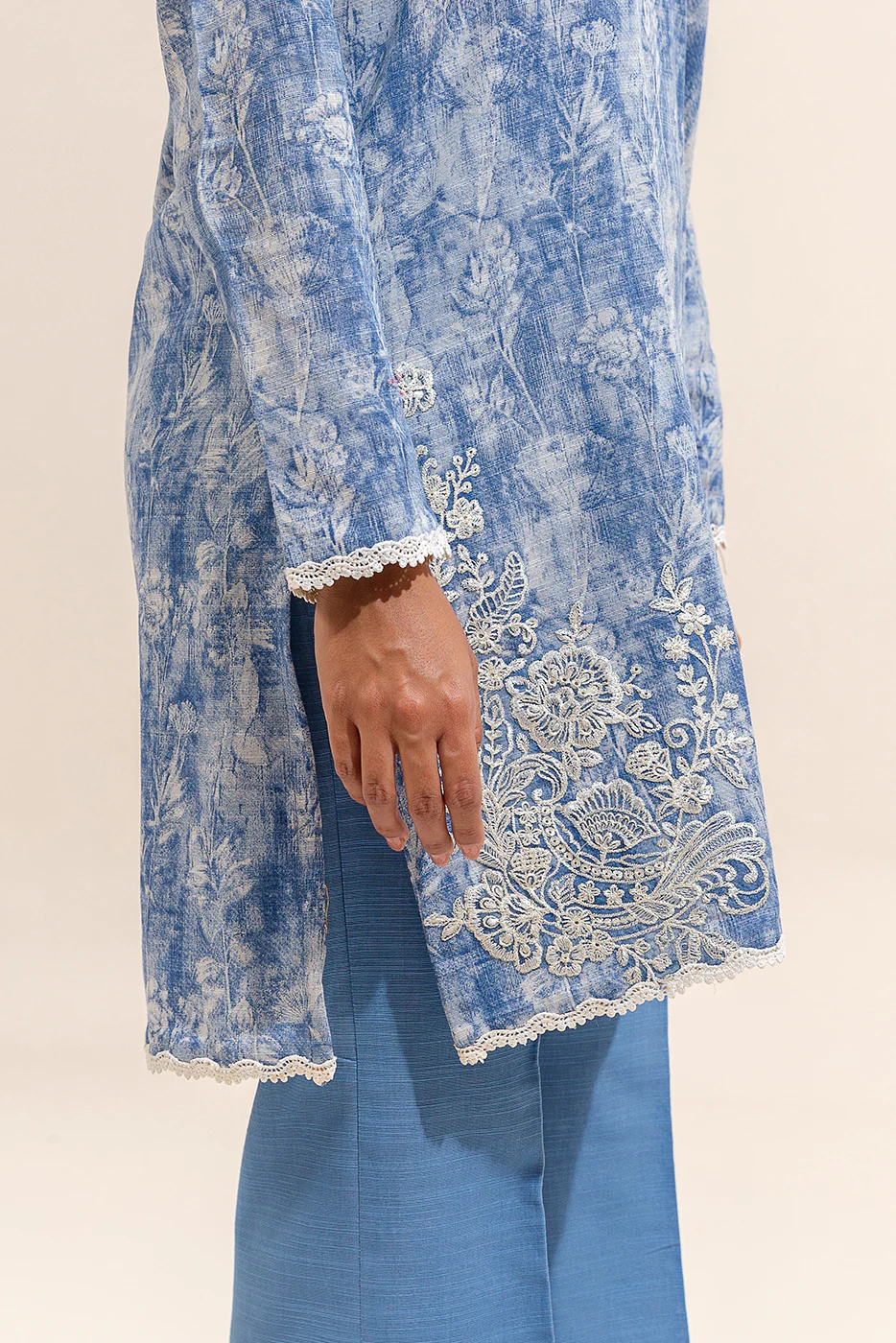 2 PIECE EMBROIDERED KHADDAR SUIT-TEXTURE TWIST (UNSTITCHED) - Image 5