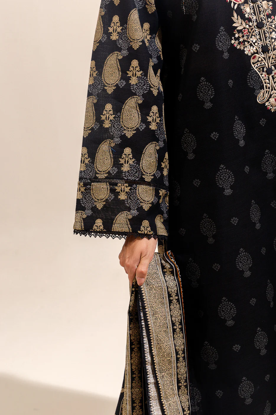 3 PIECE EMBROIDERED KHADDAR SUIT-MIDNIGHT VERVE (UNSTITCHED) - Image 6