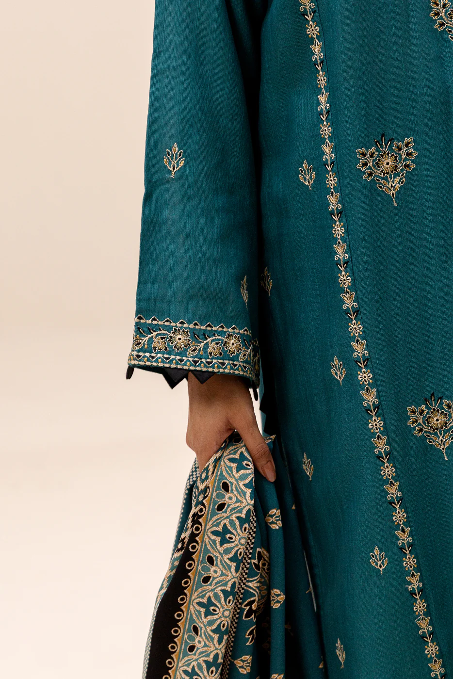 3 PIECE EMBROIDERED KHADDAR SUIT-TEAL SKY (UNSTITCHED) - Image 6