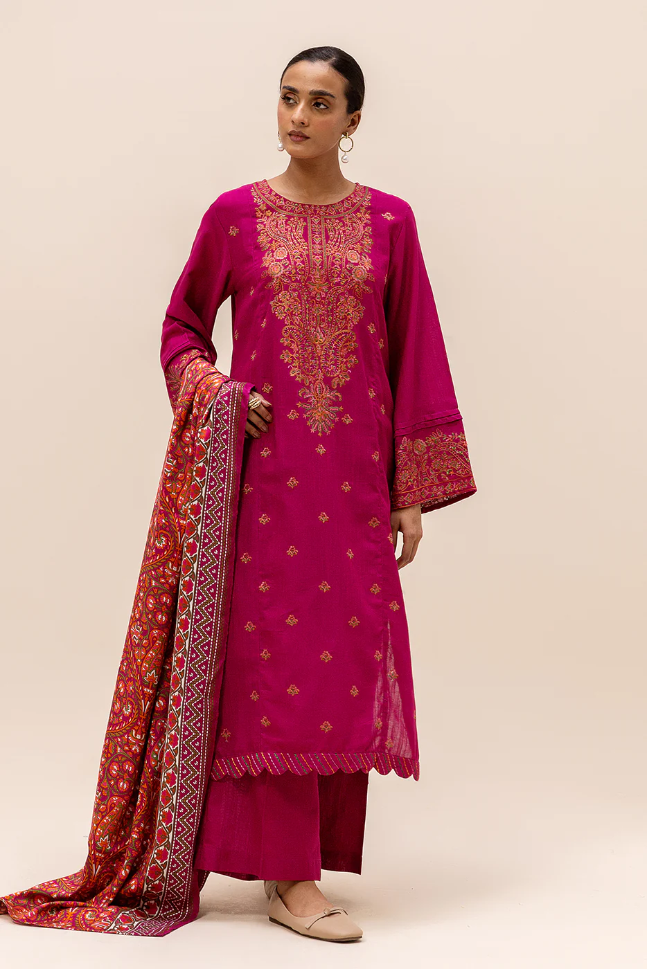 3 PIECE EMBROIDERED KHADDAR SUIT-FUSCHIA HAZE (UNSTITCHED) - Image 3