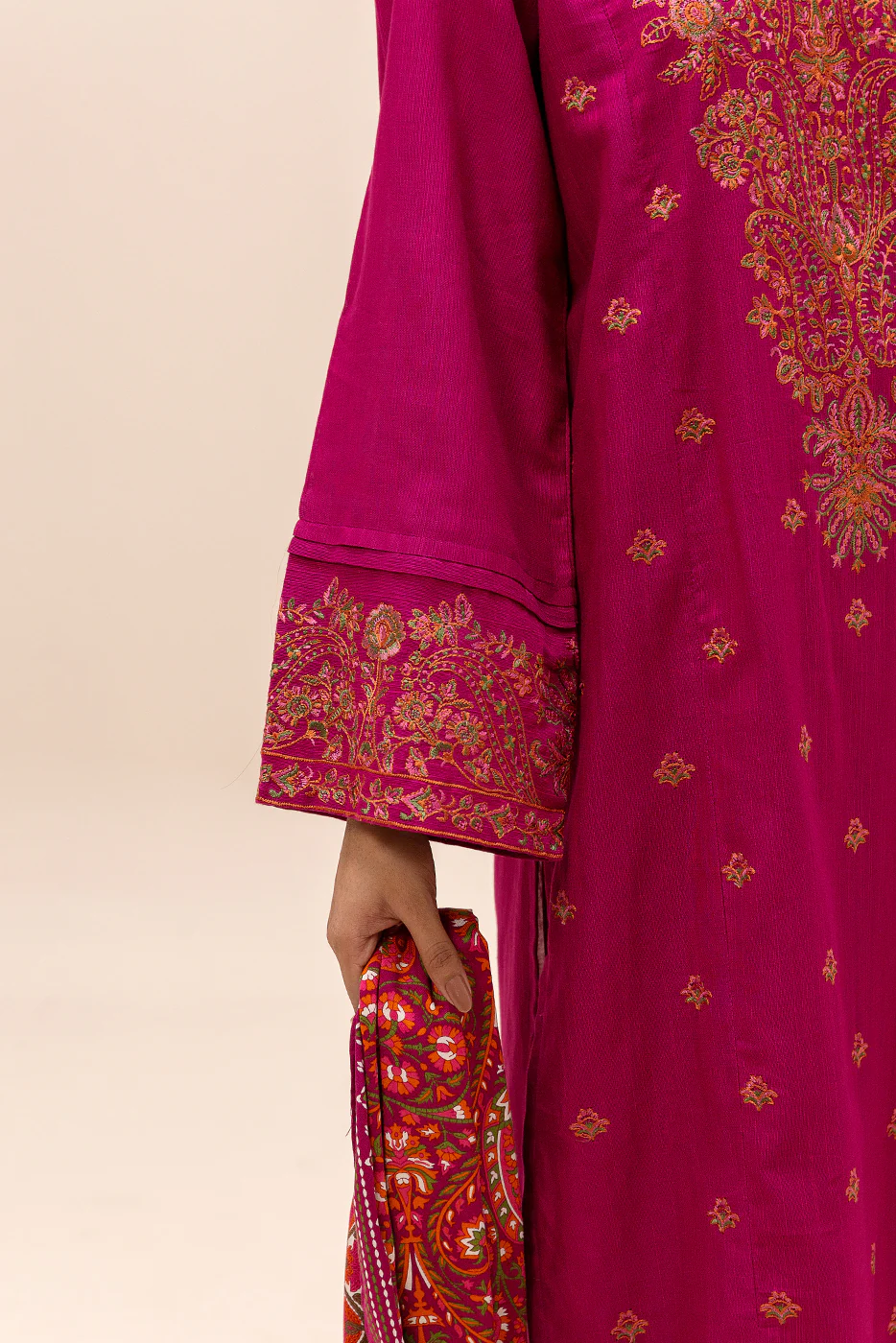 3 PIECE EMBROIDERED KHADDAR SUIT-FUSCHIA HAZE (UNSTITCHED) - Image 6