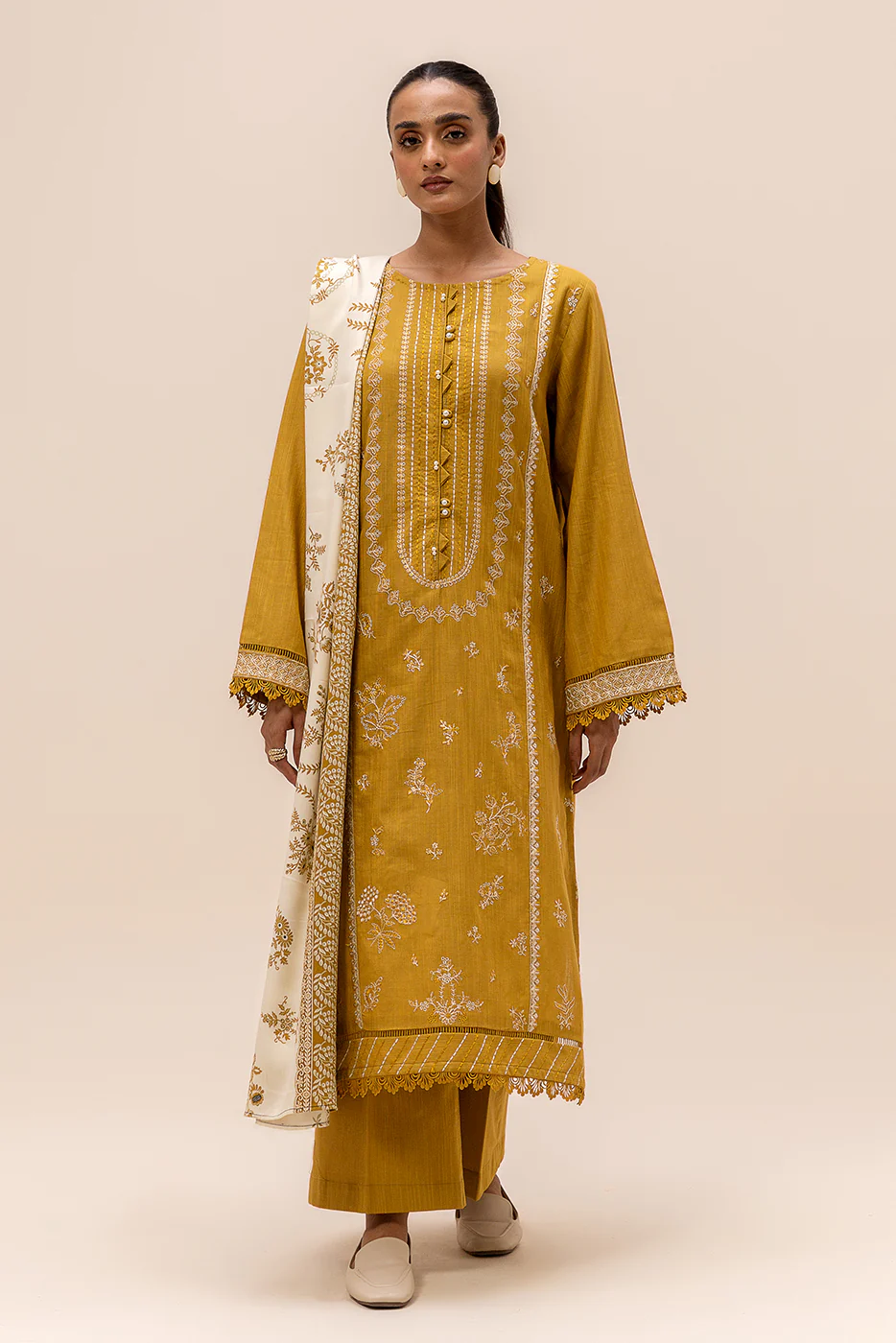 3 PIECE EMBROIDERED KHADDAR SUIT-TUSCAN TINT (UNSTITCHED) - Image 2