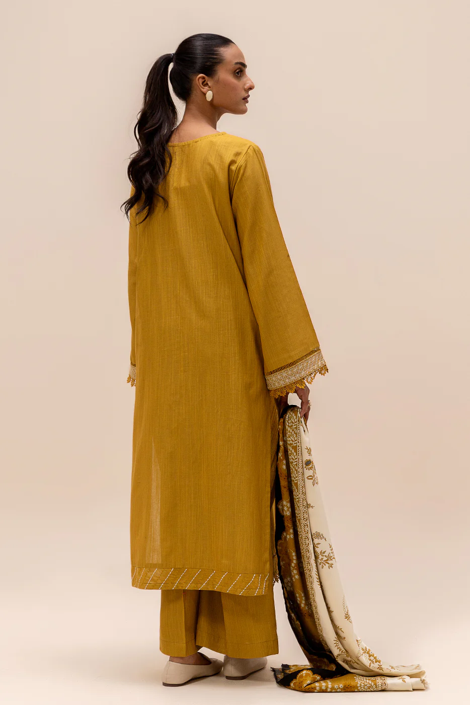 3 PIECE EMBROIDERED KHADDAR SUIT-TUSCAN TINT (UNSTITCHED) - Image 3