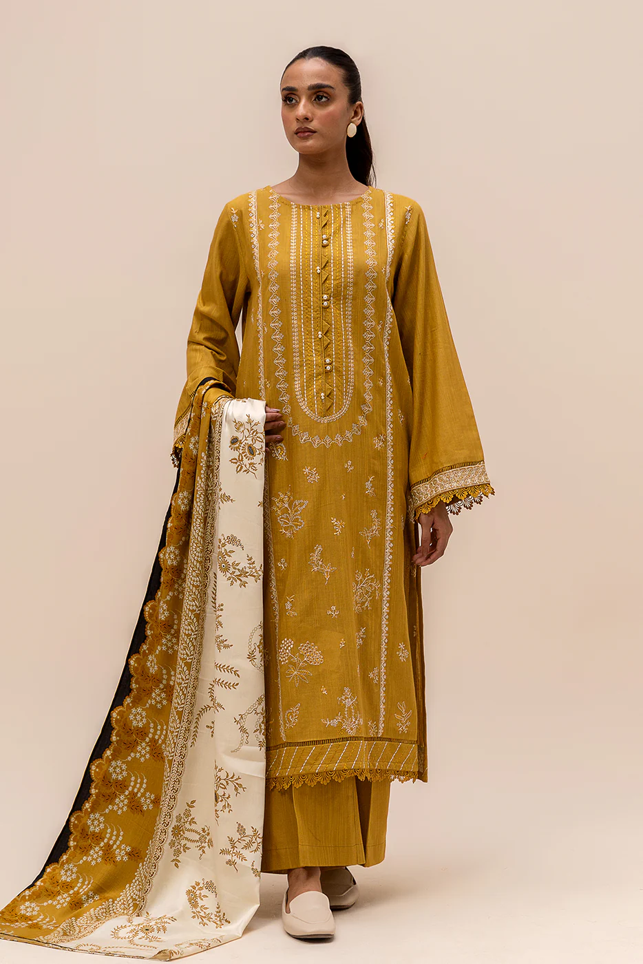 3 PIECE EMBROIDERED KHADDAR SUIT-TUSCAN TINT (UNSTITCHED) - Image 6
