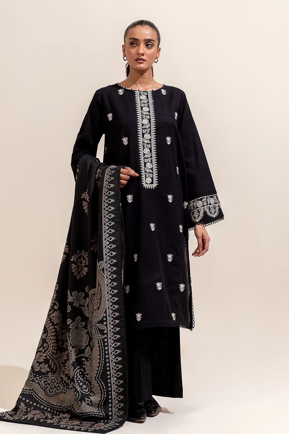 2 PIECE EMBROIDERED KHADDAR SUIT-SABLE MESH (UNSTITCHED) - Image 3