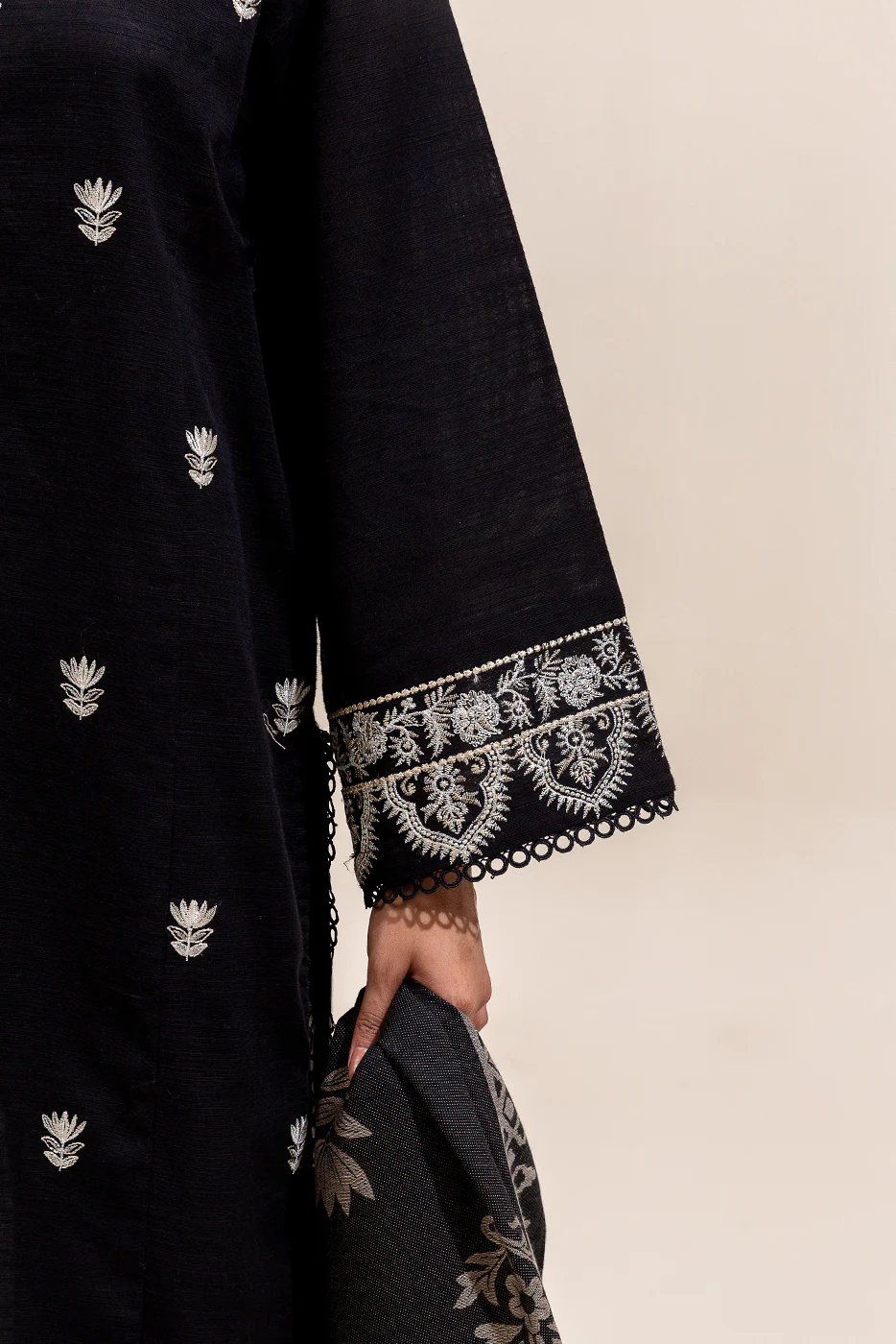 2 PIECE EMBROIDERED KHADDAR SUIT-SABLE MESH (UNSTITCHED) - Image 6