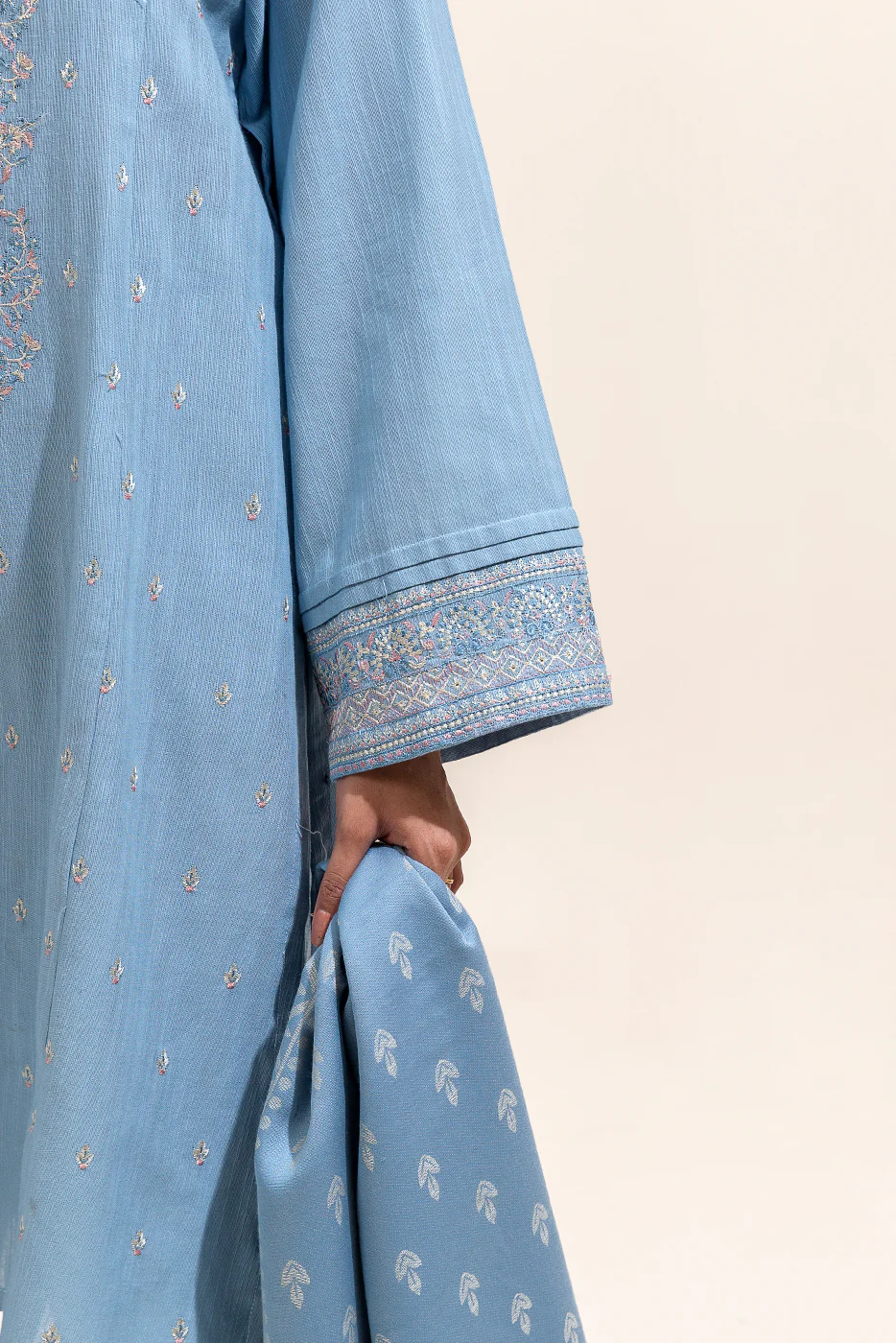 3 PIECE EMBROIDERED KHADDAR SUIT-SHEER BLISS (UNSTITCHED) - Image 6