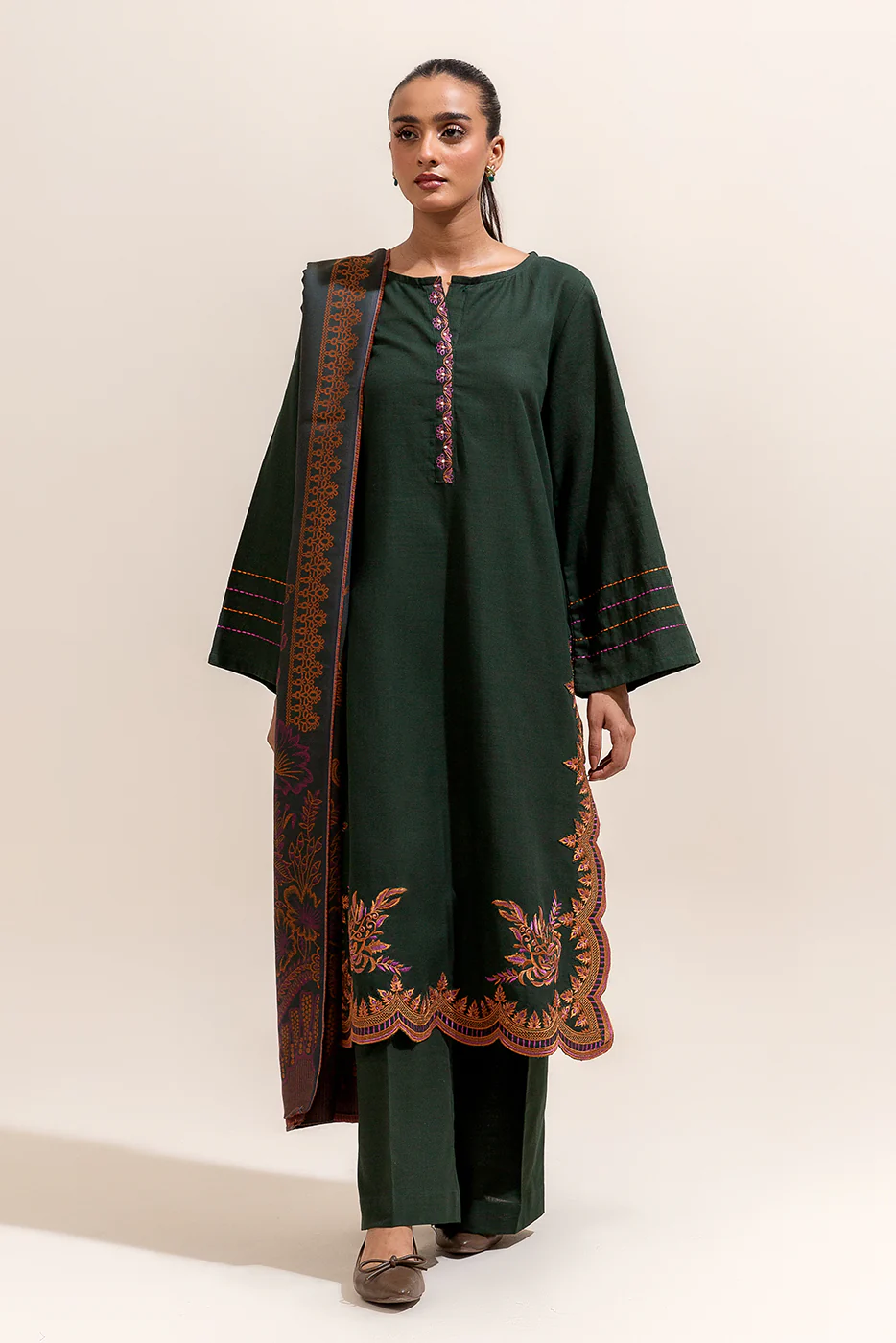 3 PIECE EMBROIDERED KHADDAR SUIT-JUNIPER SPECK (UNSTITCHED) - Image 2