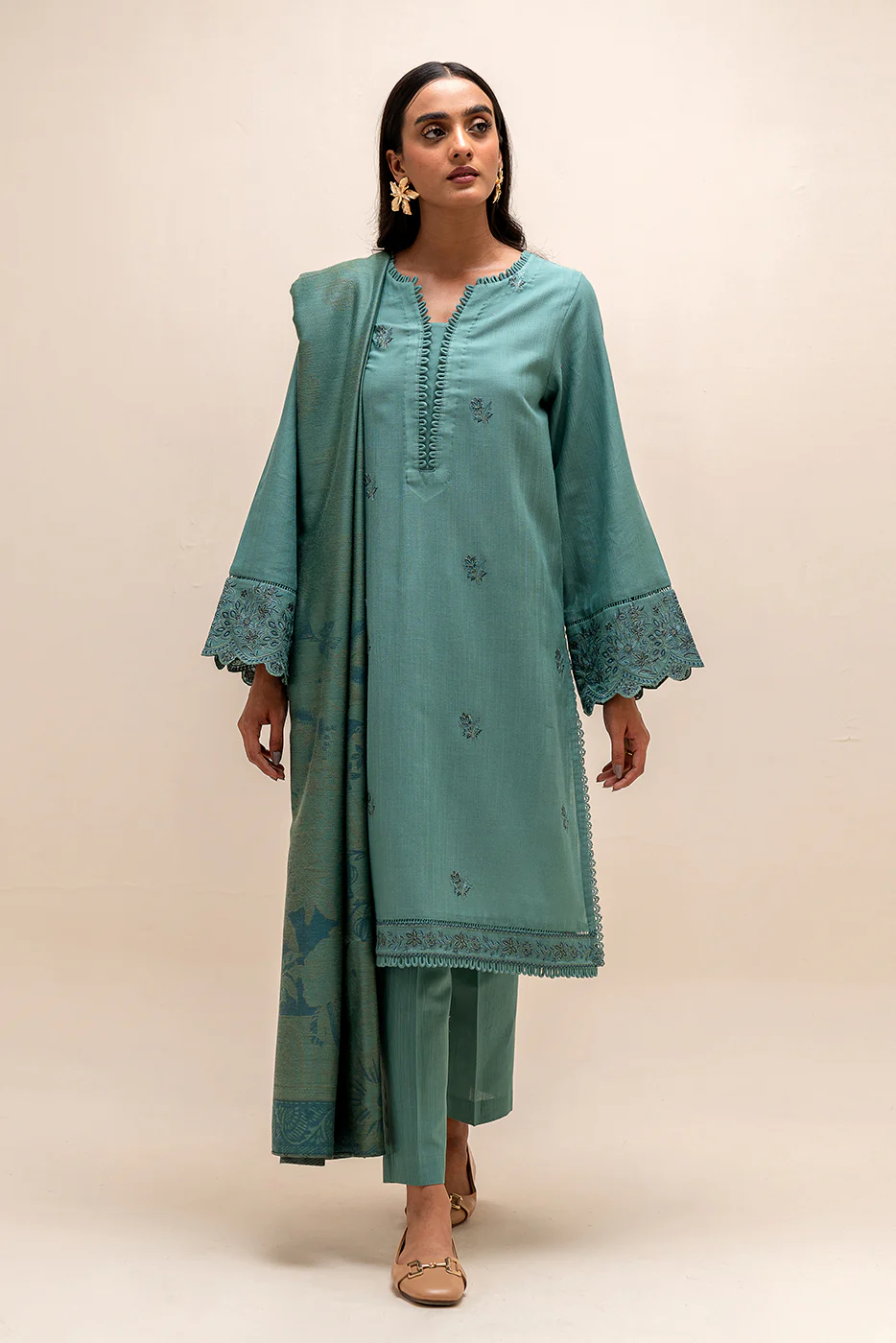 3 PIECE EMBROIDERED KHADDAR SUIT-STONE GREY (UNSTITCHED) - Image 2