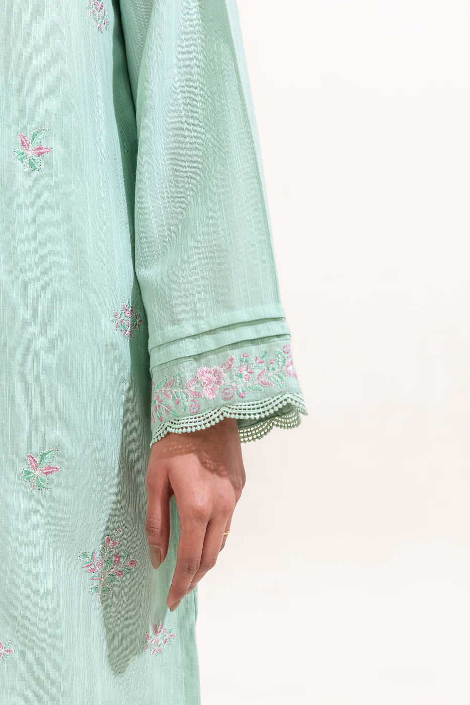 2 PIECE EMBROIDERED KHADDAR SUIT-MINT COLLISION (UNSTITCHED) - Image 5