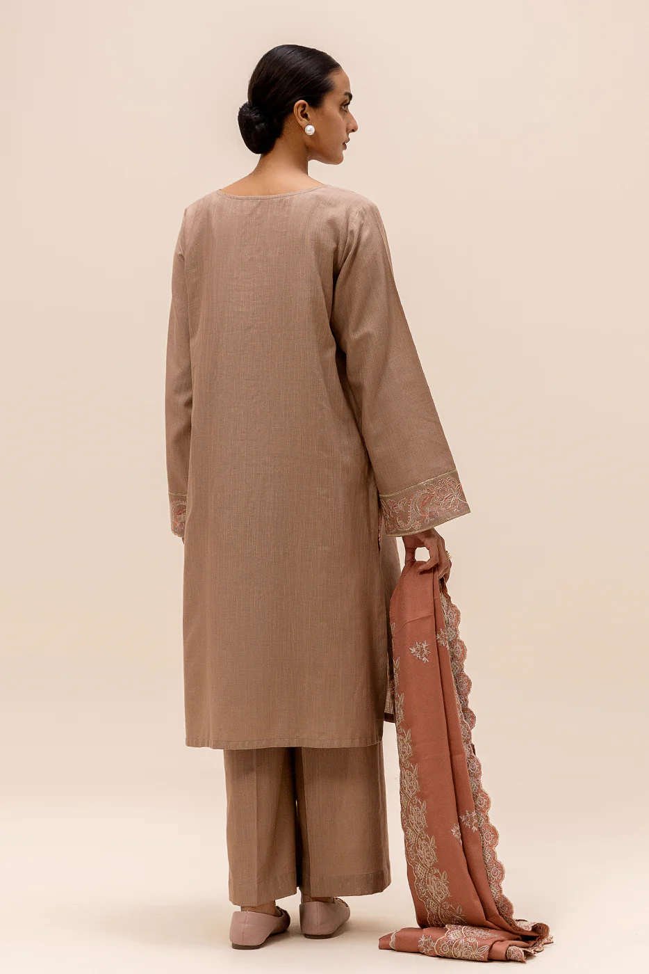 3 PIECE EMBROIDERED KHADDAR SUIT-PRIMROSE ASH (UNSTITCHED) - Image 5