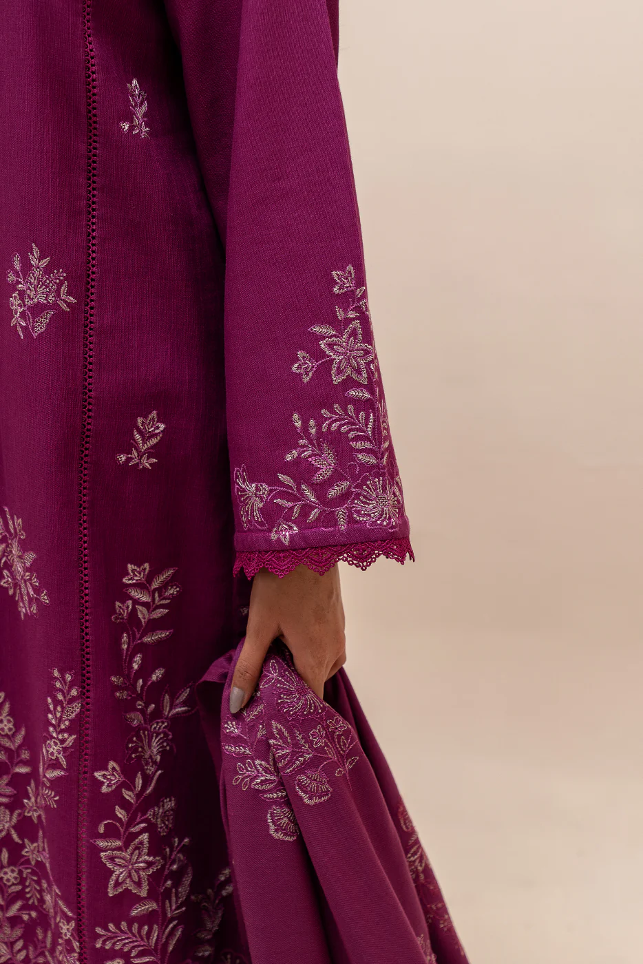 3 PIECE EMBROIDERED KHADDAR SUIT-MULBERRY ADORN (UNSTITCHED) - Image 5