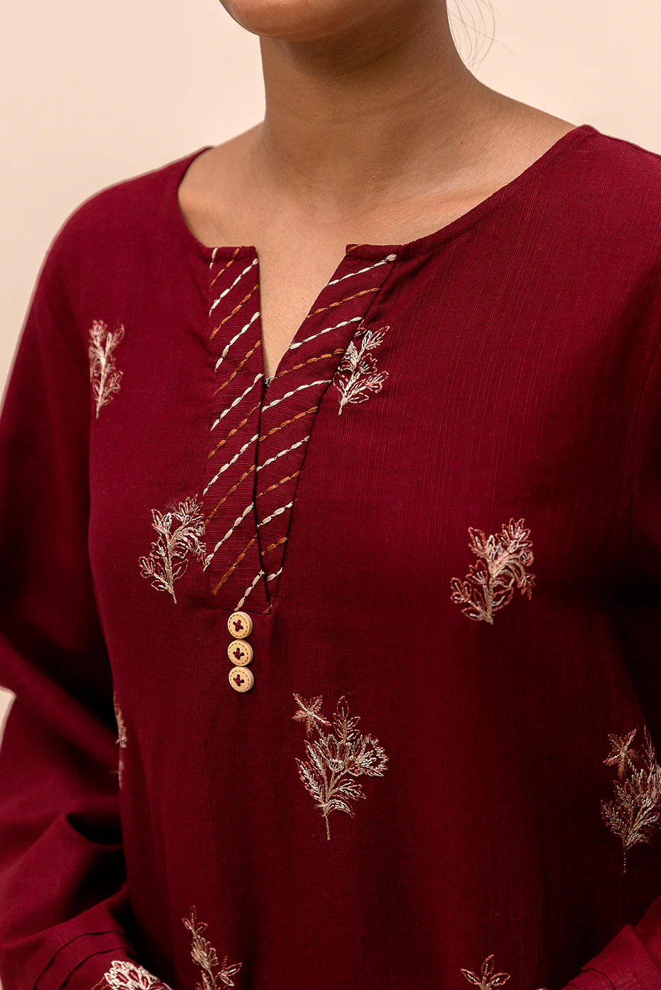3 PIECE EMBROIDERED KHADDAR SUIT-GARNET VERVE (UNSTITCHED) - Image 5
