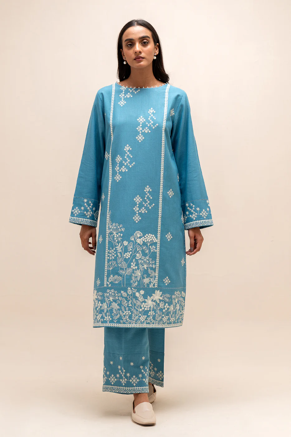 2 PIECE EMBROIDERED KHADDAR SUIT-CAROLINA MAZE (UNSTITCHED) - Image 2