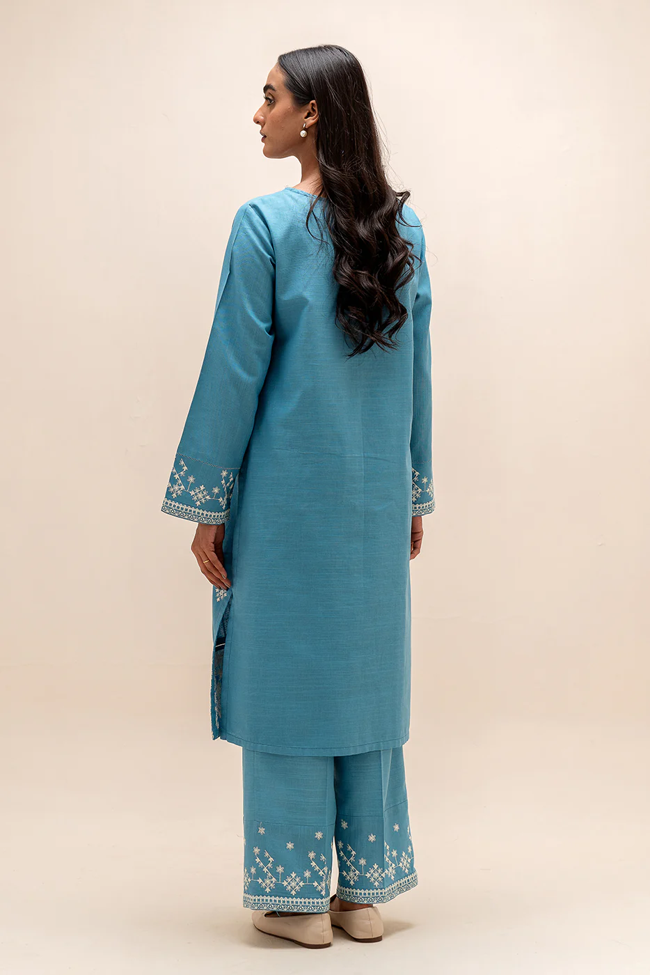 2 PIECE EMBROIDERED KHADDAR SUIT-CAROLINA MAZE (UNSTITCHED) - Image 3