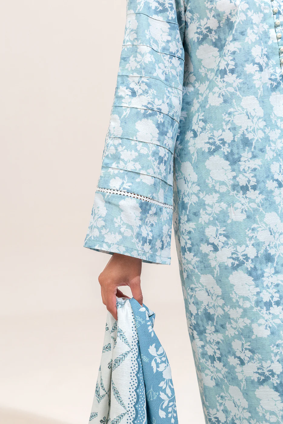 3 PIECE PRINTED KHADDAR SUIT-SAPPHIRE BLOOM (UNSTITCHED) - Image 6