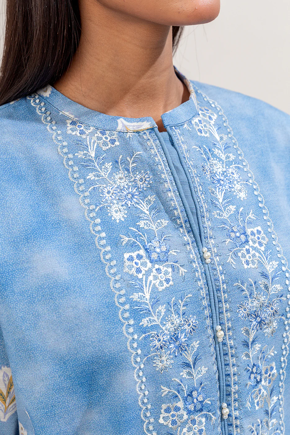 2 PIECE EMBROIDERED KHADDAR SUIT-ARCTIC BLOOM (UNSTITCHED) - Image 5