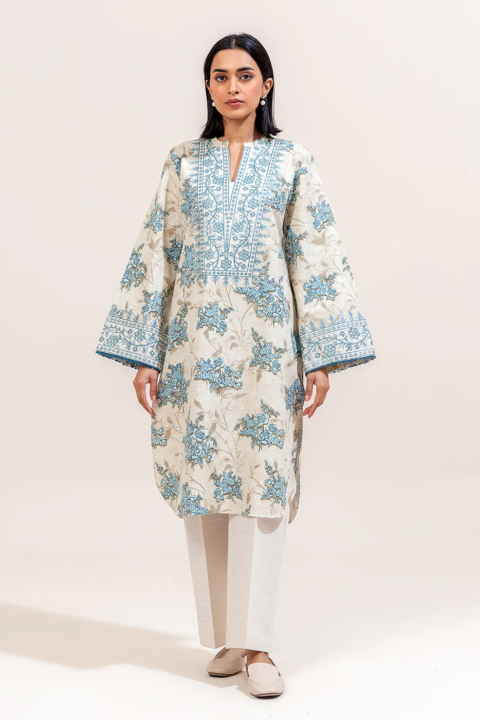 2 PIECE EMBROIDERED KHADDAR SUIT-CERULEAN BUNCH (UNSTITCHED) - Image 2