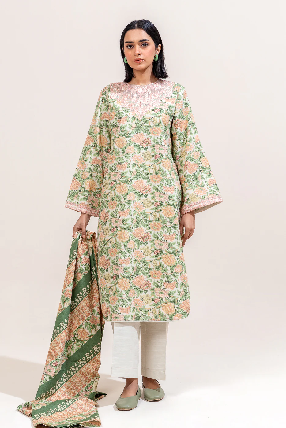 3 PIECE EMBROIDERED KHADDAR SUIT-SAGE ORCHID (UNSTITCHED) - Image 4
