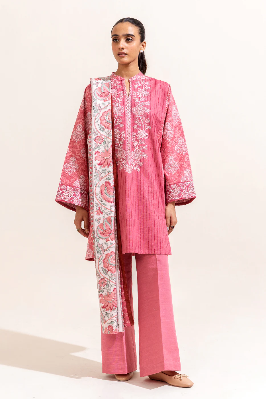 3 PIECE EMBROIDERED KHADDAR SUIT-FUSCHIA GRID (UNSTITCHED) - Image 3