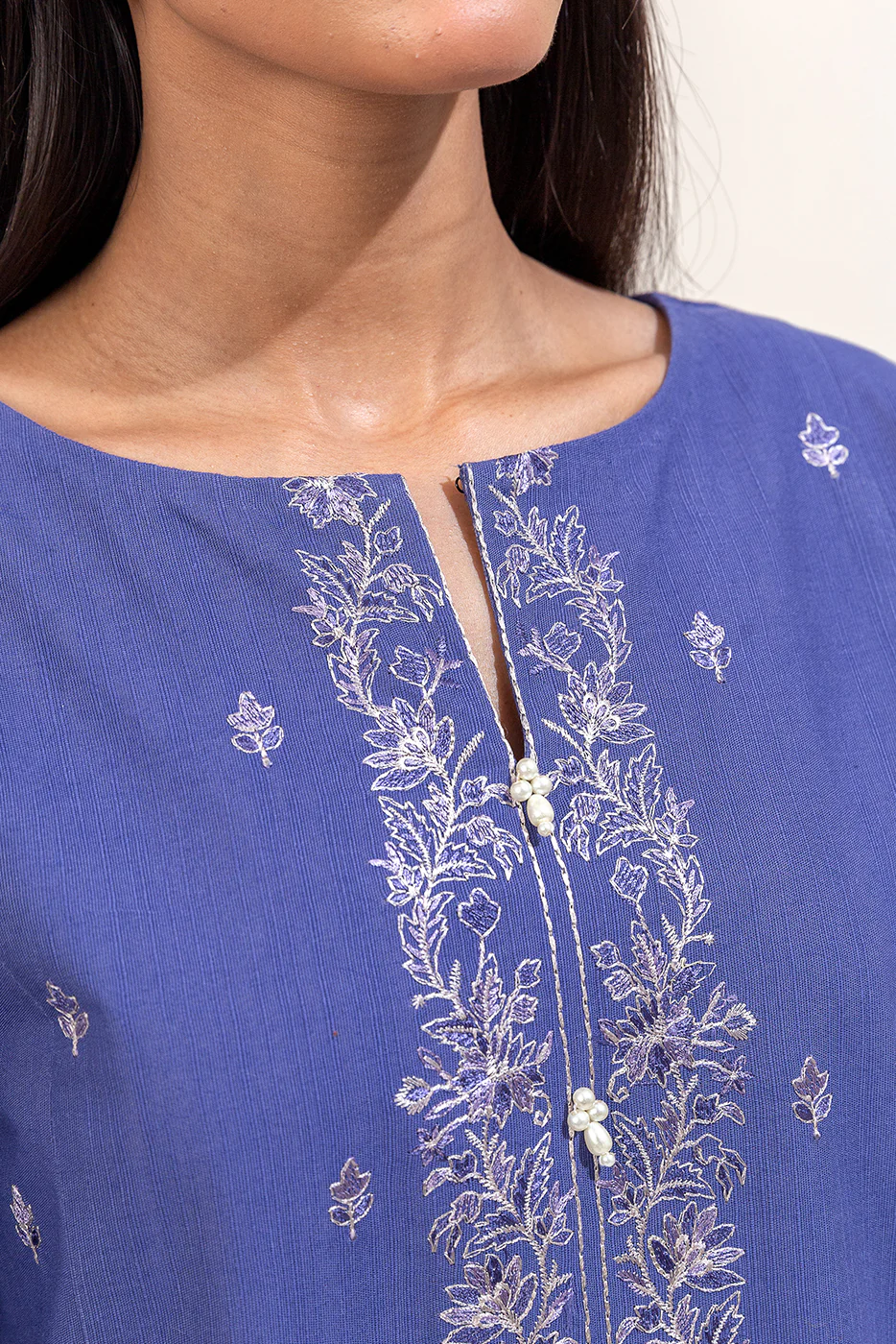 2 PIECE EMBROIDERED KHADDAR SUIT-PERIWINKLE FLAKE (UNSTITCHED) - Image 4