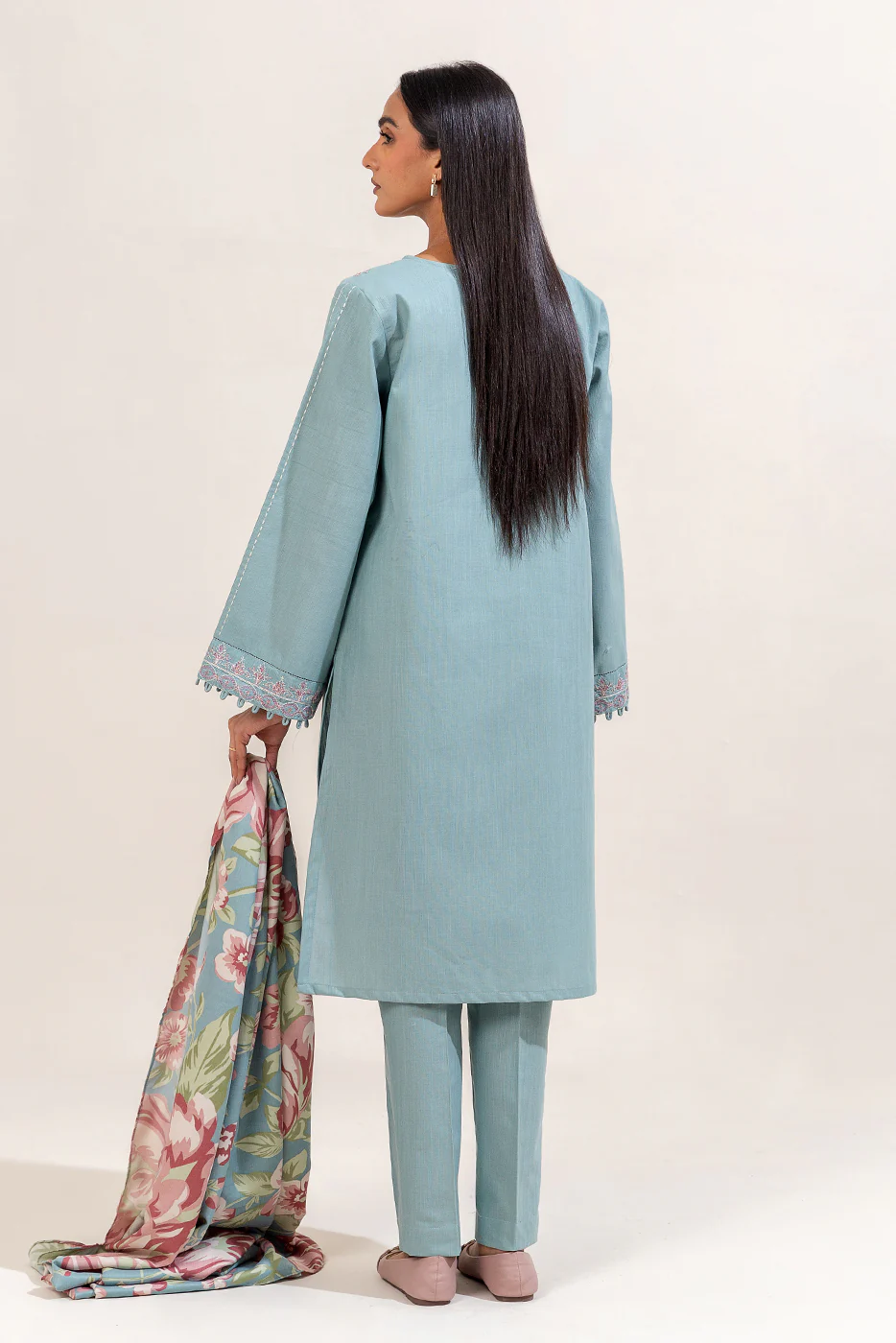 3 PIECE EMBROIDERED KHADDAR SUIT-BLUE GARDENIA (UNSTITCHED) - Image 4