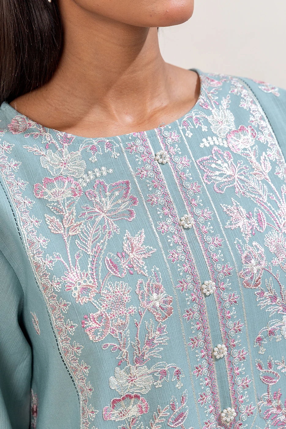 3 PIECE EMBROIDERED KHADDAR SUIT-BLUE GARDENIA (UNSTITCHED) - Image 5